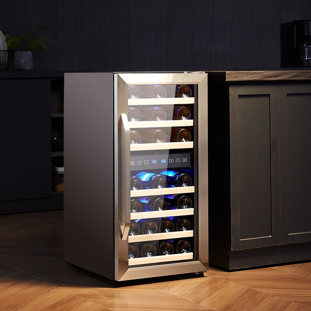 Vinotéka na 33 lahví, dvouzónová, volně stojící, s LED osvětlením