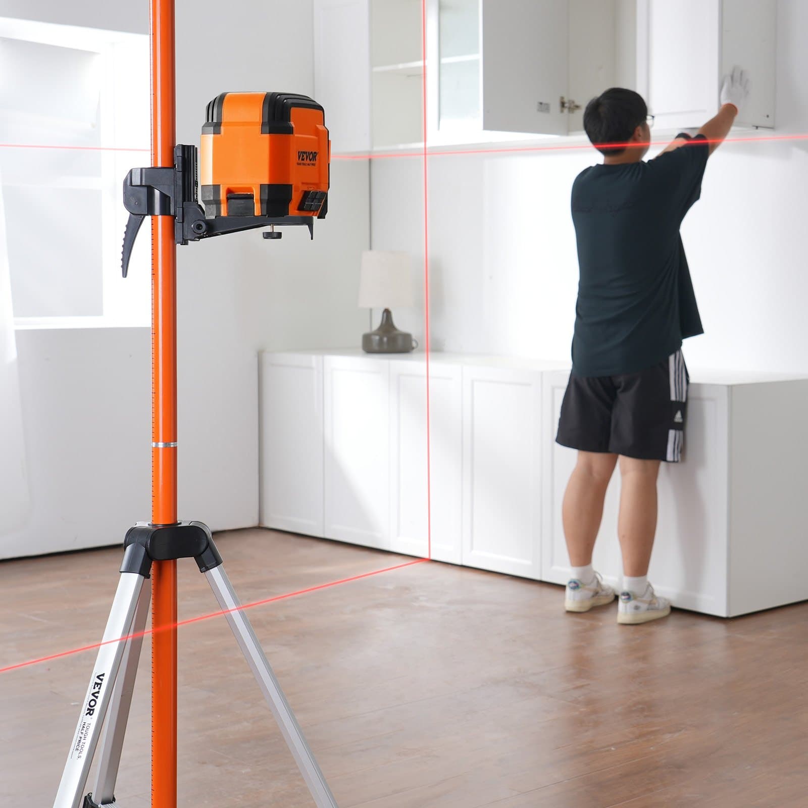 Stativ pro laserovou vodováhu 10,2 cm-20 a 20,3 cm-11, závit 1040–3400 mm, nastavení výšky