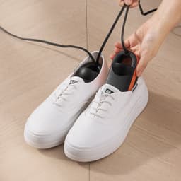 Přenosná sušička na boty, elektrická sušička s UVA lampou, dezodorační sušič/ohřívač na boty s rychlým a rovnoměrným sušením pro bavlněné pantofle, sněhule, kožené boty, plátěné boty, ponožky, v černo-oranžovém provedení - miniatura 1