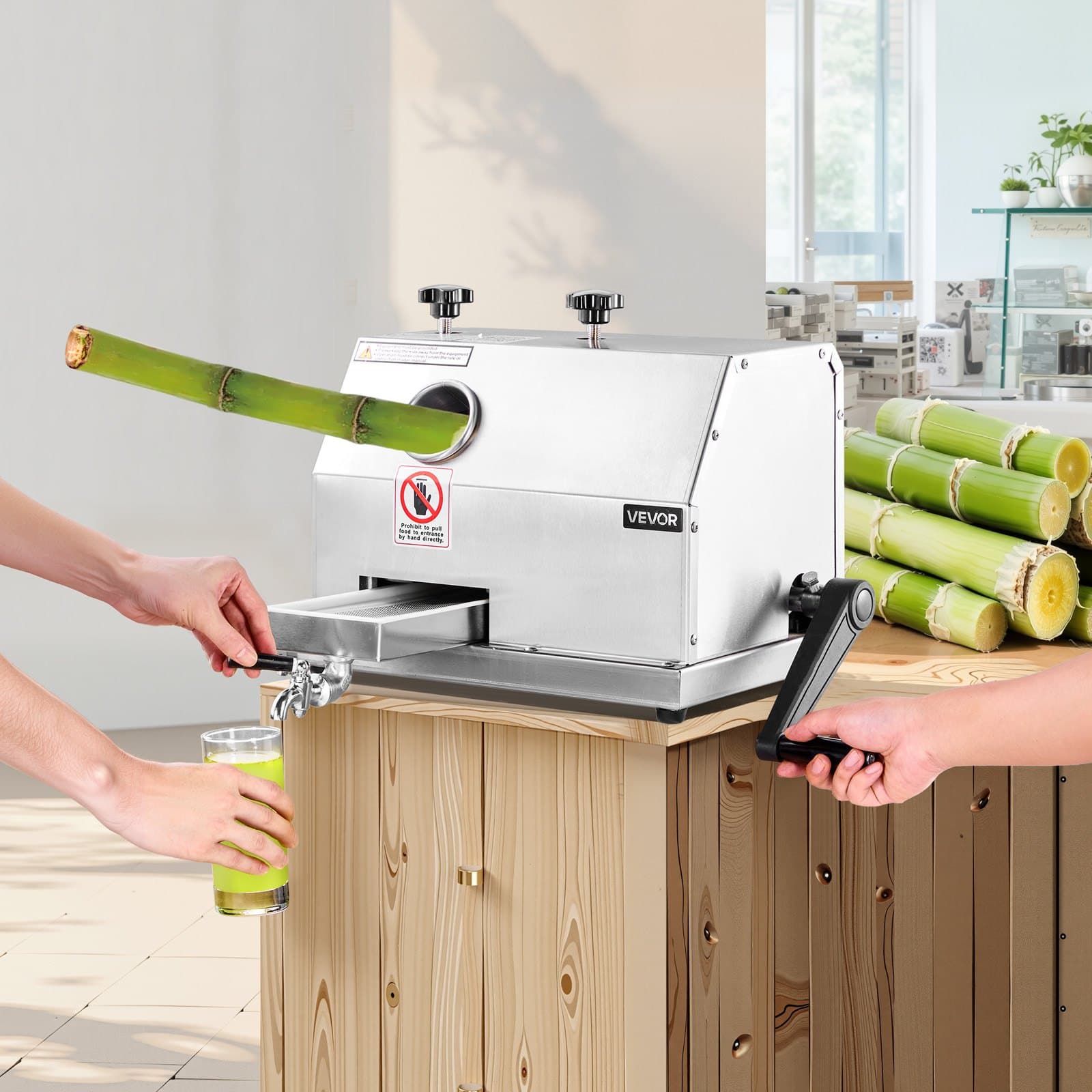 Komerční lis na šťávu z cukrové třtiny, výkon 50 kg/h, 3 válce, vstup 62 mm