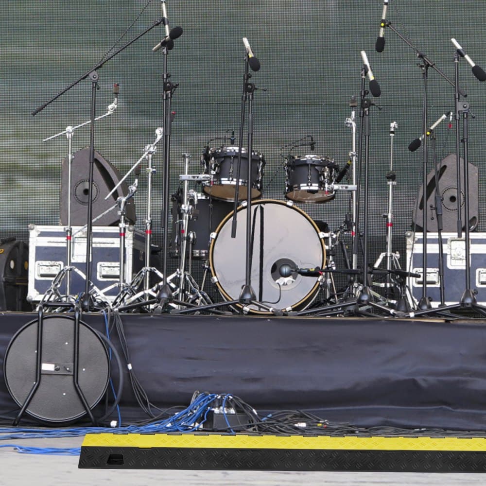 5dílná ochrana kabelů pro rampu, 2 kanály, nosnost 10 000 kg/náprava, rozměry 91,8 x 25 x 4,3 cm, odolný kryt drátu z TPU, ochrana hadice pro rampu, příjezdová cesta, zpomalovací prahy s TPR odklápěcím horním krytem, pro vnitřní i venkovní použití