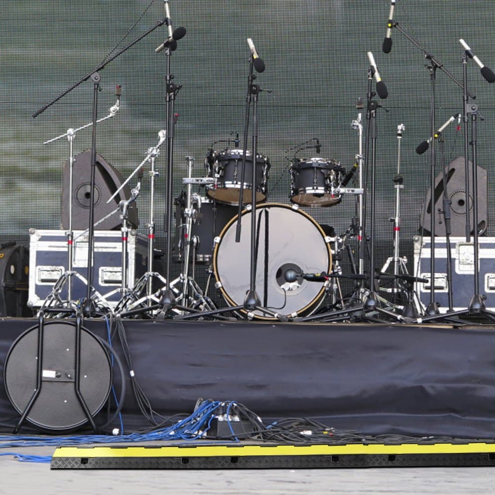 5dílná gumová ochrana kabelů pro rampu 98x24x4,5 cm, 2 kanály, nosnost 12000 lbs/náprava, kryt hadice, příjezdová cesta, dopravní zpomalovací prahy s odklápěcím horním krytem a 50 stop dlouhou výstražnou páskou, pro vnitřní i venkovní použití