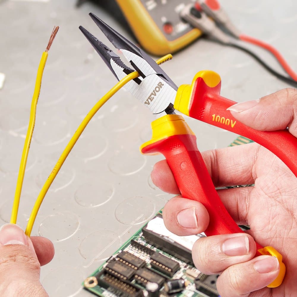 Sada izolovaných šroubováků, 12dílná profesionální sada elektrických šroubováků, sada izolovaných elektrikářských nástrojů 1000 V, s magnetickými drážkovanými hroty Phillips, izolovanými kleštěmi a diagonálními kleštěmi