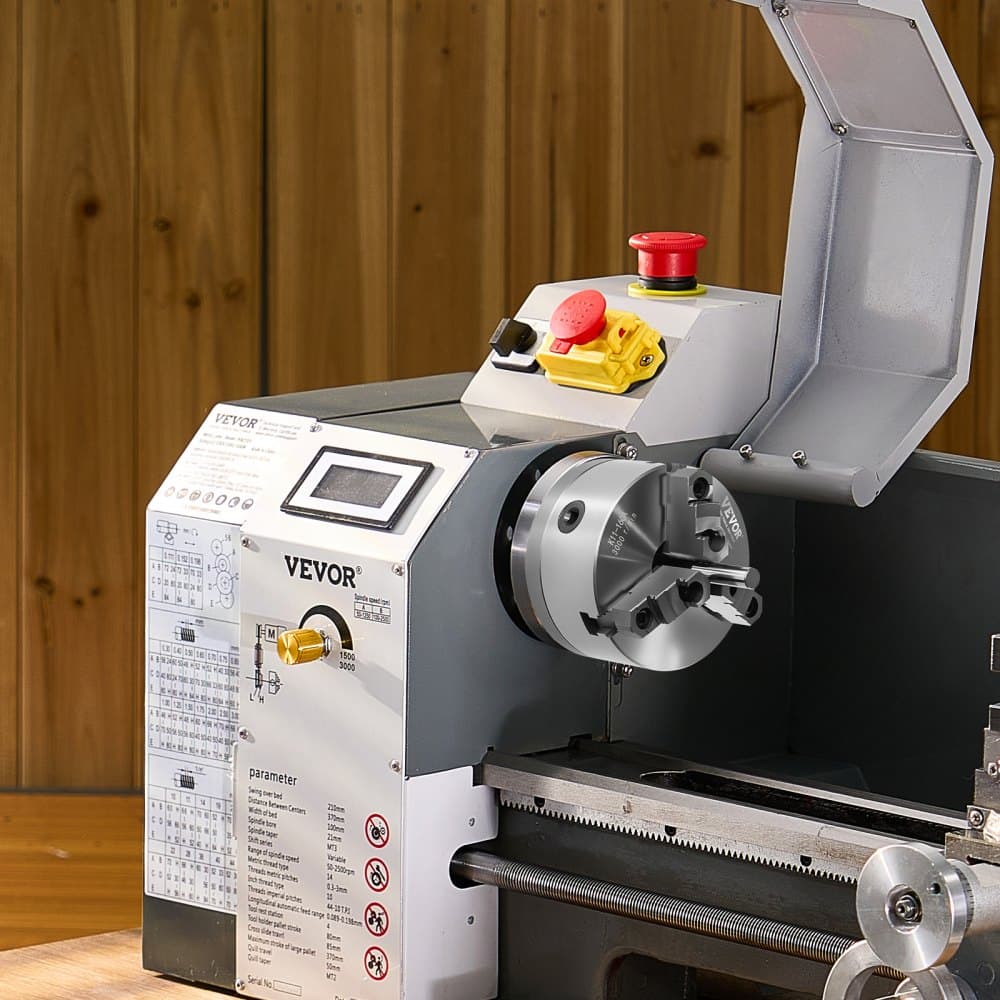 3čelisťové sklíčidlo soustruhu, 6 palců (160 mm), samostředicí sklíčidlo se závitovou opěrnou deskou 1 1/2 palce-8, upínací rozsah 0,12–5,71 palce (3–145 mm) se šrouby s T-klíčem, materiál HT300, pro soustruh na dřevo a kov